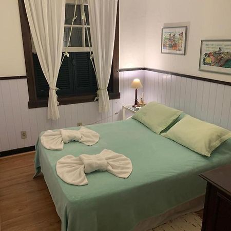 Fachoalto Budget Bed & Breakfast Petrópolis Eksteriør bilde